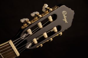 classic-guitar-head