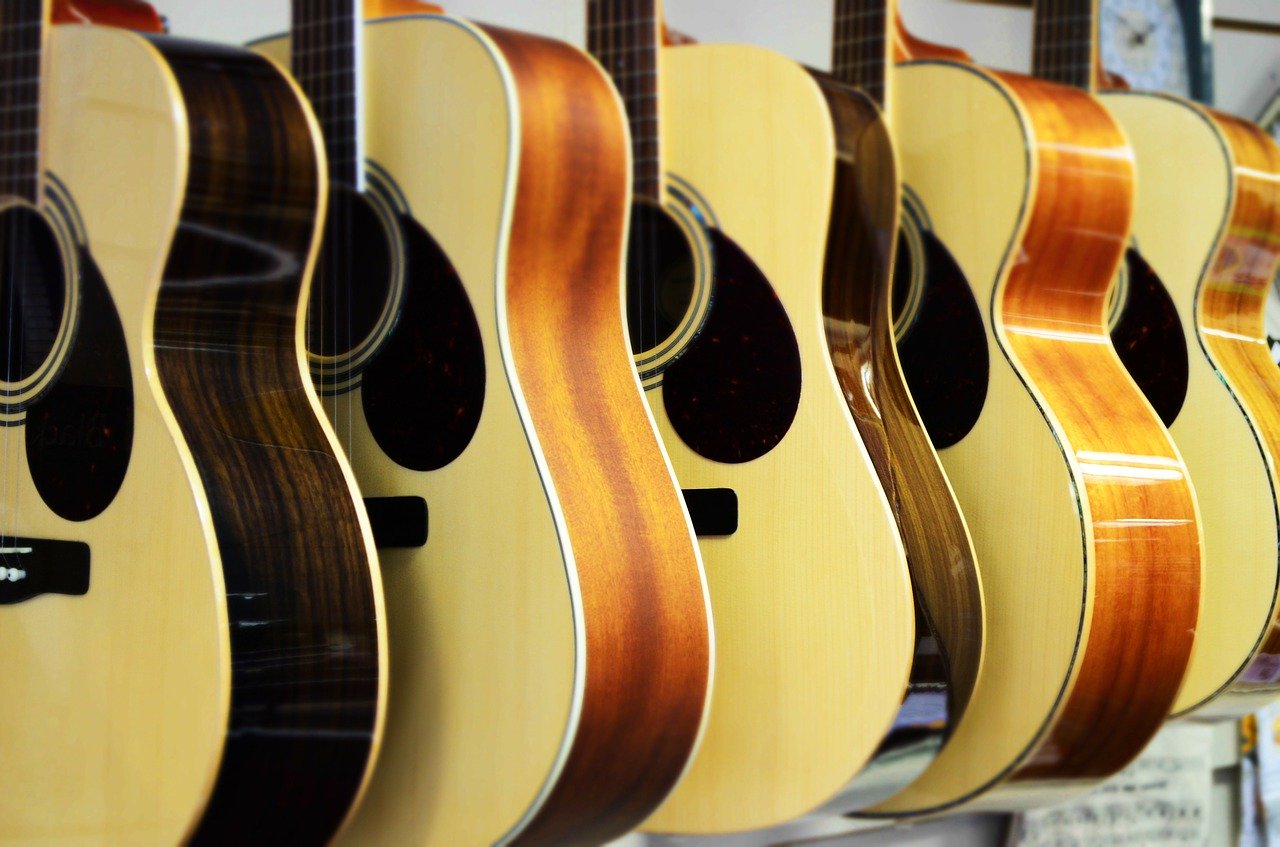 アコースティックギターの種類・選び方についての解説